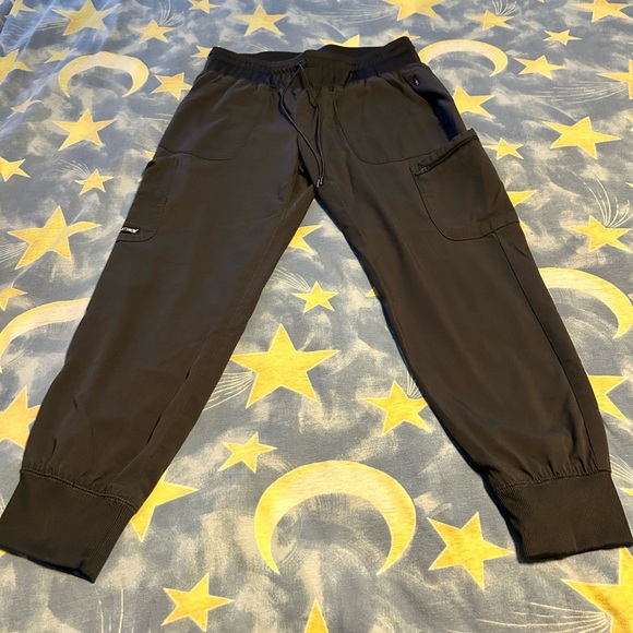 Grey's Anatomy Dark Gray Petite Jogger Scrub Pants - Picture 1 of 5